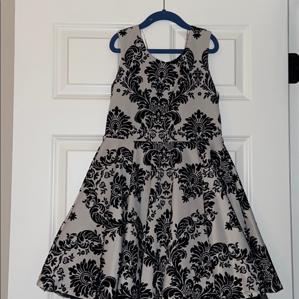 Holiday seasonal dress